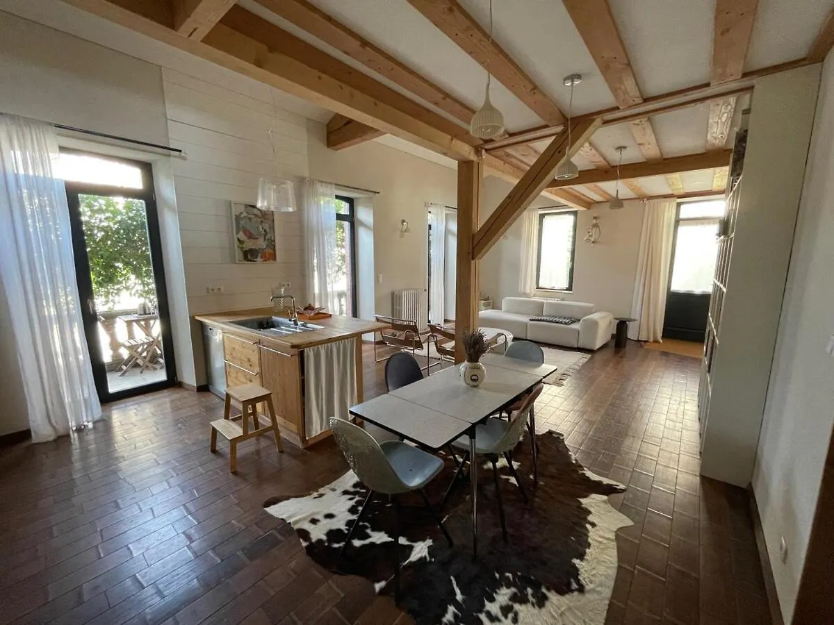 La Maison Vigne Крест Франция